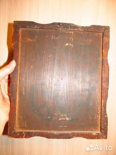 Икона Старинная. Божья матерь. Фигурный коиот