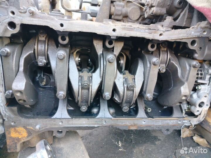 Двигатель YD22 в разбор