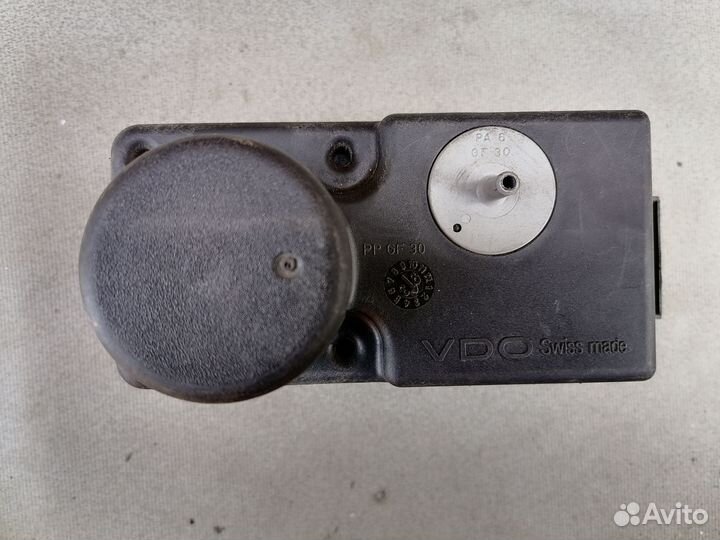 Компрессор центрального замка VW Golf III/Vento