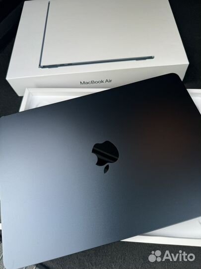 Apple macbook air 13 2022 m2 8/512 midnight