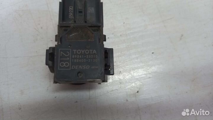 Датчик парктроников задний Toyota Camry XV50