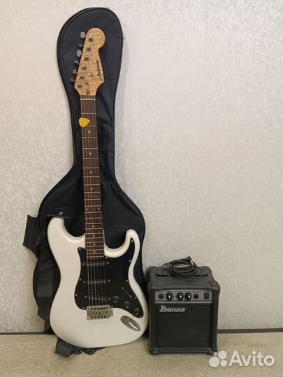Электрогитара с комбоусилителем