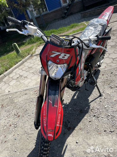 Кроссовый мотоцикл MotoLand XR250 lite