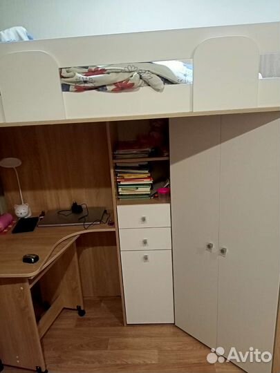 Двухъярусная кровать бу с матрасами