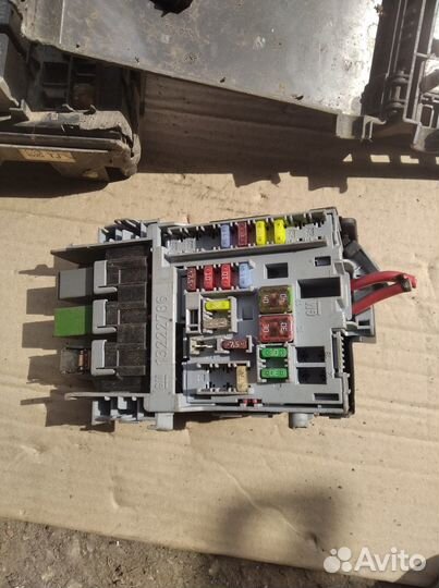 Блок предохранителей Шевроле Круз