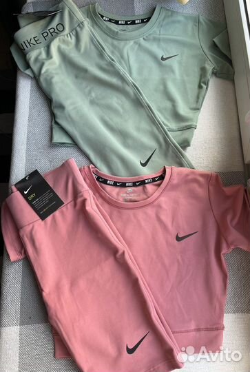 Костюм топ с велосипедками Nike