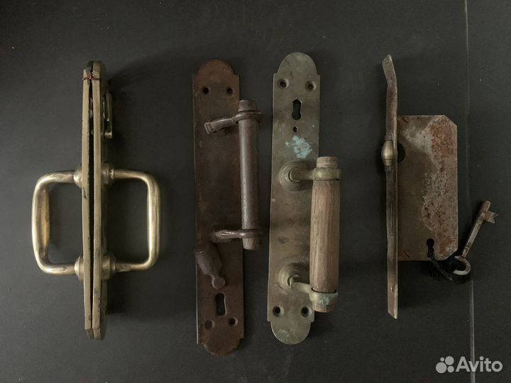 Старинная мебельная фурнитура