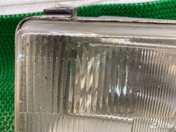 Фара передняя левая Газ Волга 3110 3110 2002