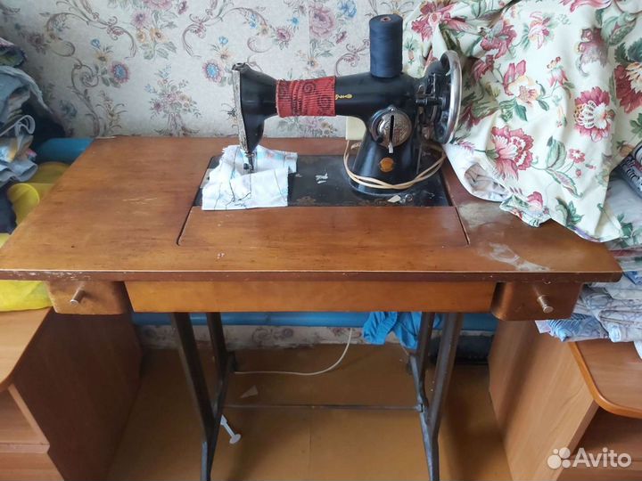 Швейная машина