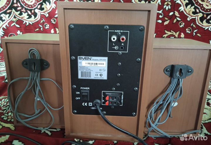Sven SPS-820 Акустические колонки