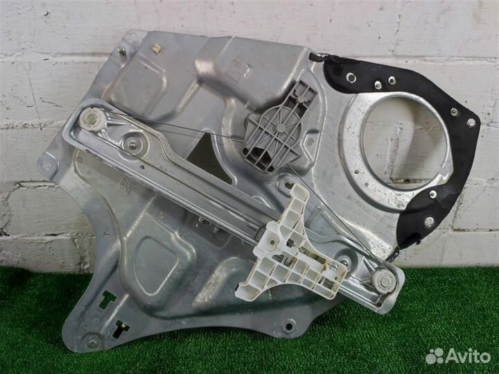 Стеклоподъемник задний правый KIA Sportage 3 (SL)