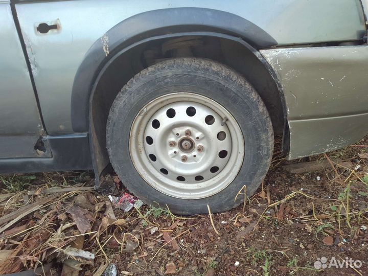 Переднее крыло ваз 2112