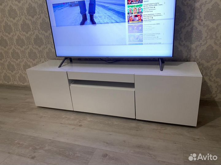 Тумба под телевизор 