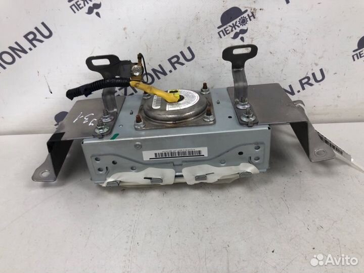 Подушка безопасности в торпедо Mazda Mazda3