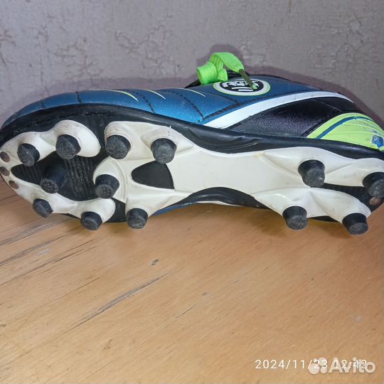 Бутсы футбольные для мальчика