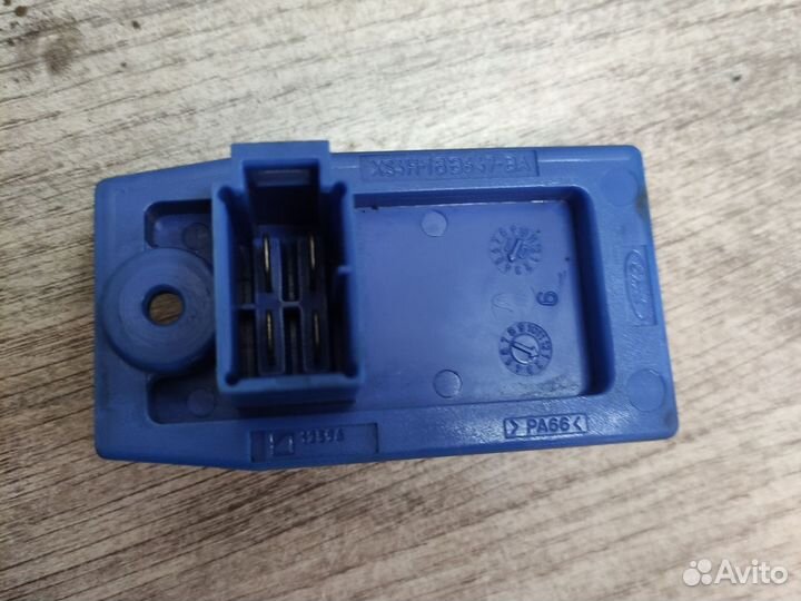 Резистор отопителя Ford Focus 1