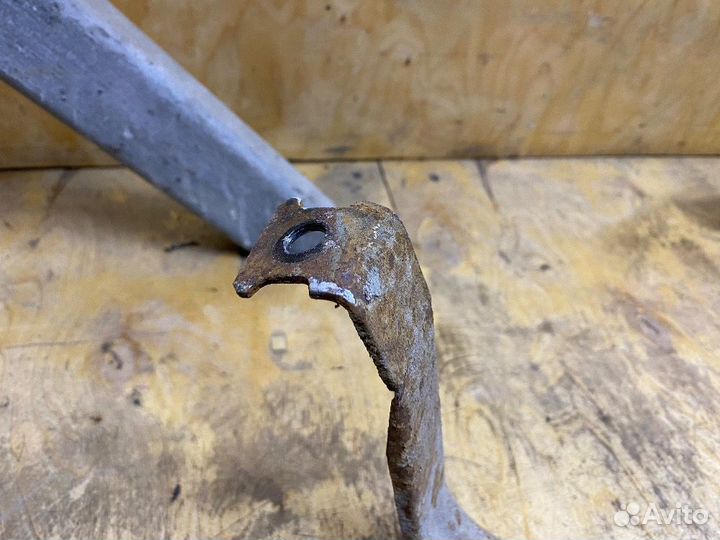 Лента крепления бензобака Chery M11 A3 седан 2010