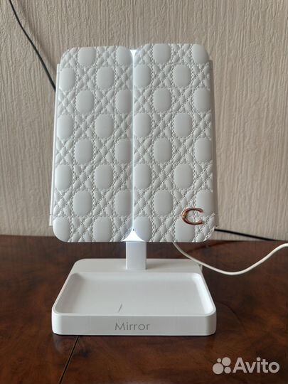 Зеркало с подсветкой настольное