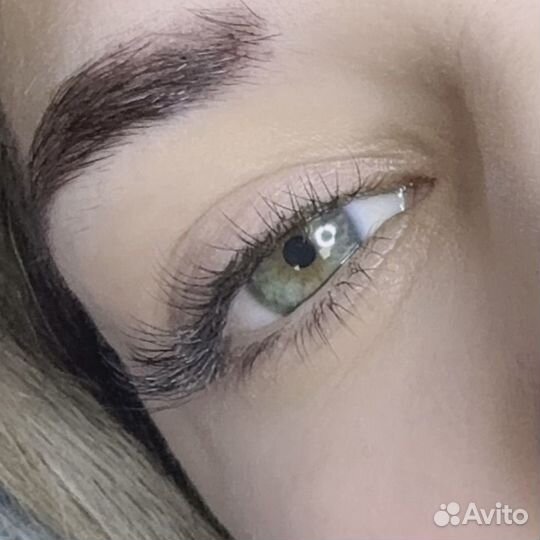Модель на Наращивание ресниц