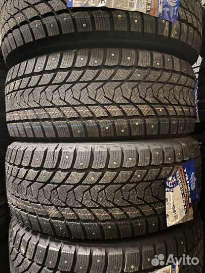 Tri Ace Snow White II 245/45 R18 100H