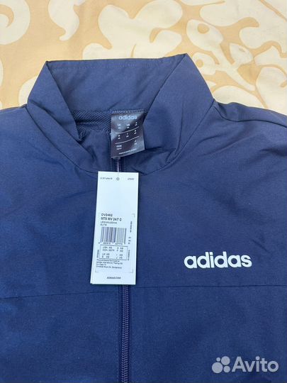 Костюм спортивный “Adidas”. Размер XS