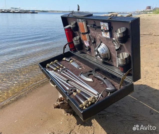 Шашлычный набор в подарочном кейсе