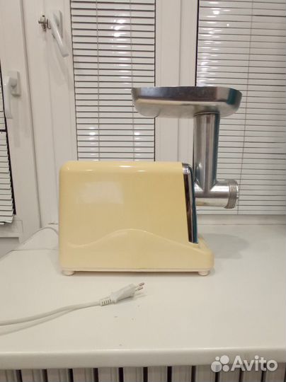 Мясорубка электрическая