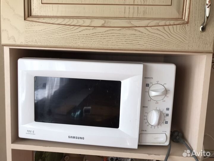 Микроволновая печь Samsung с грилем