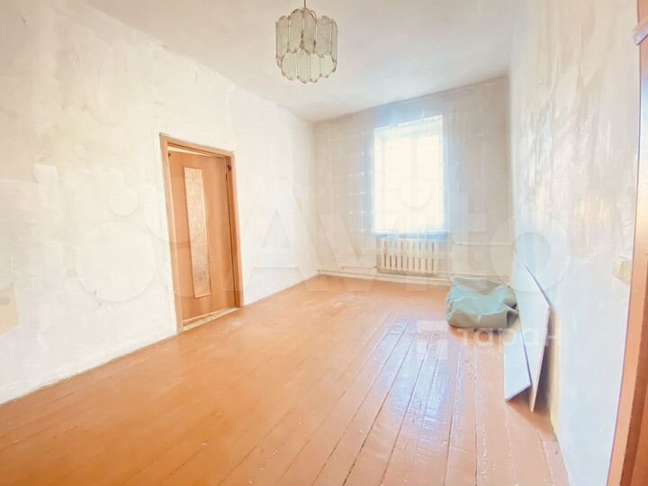 3-к. квартира, 63 м², 1/3 эт.