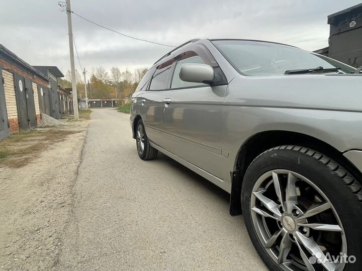 Nissan Avenir 1.8 AT, 2000, 391 000 км