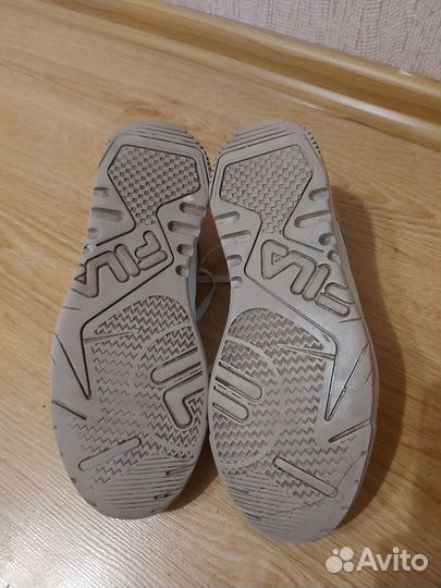 Кроссовки женские Fila 38.5