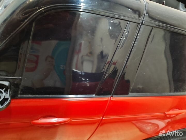 Детский электромобиль