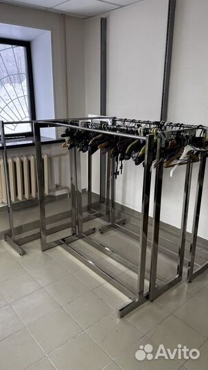 Оборудование для магазина одежды