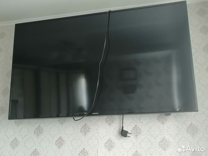 Телевизор samsung SMART tv