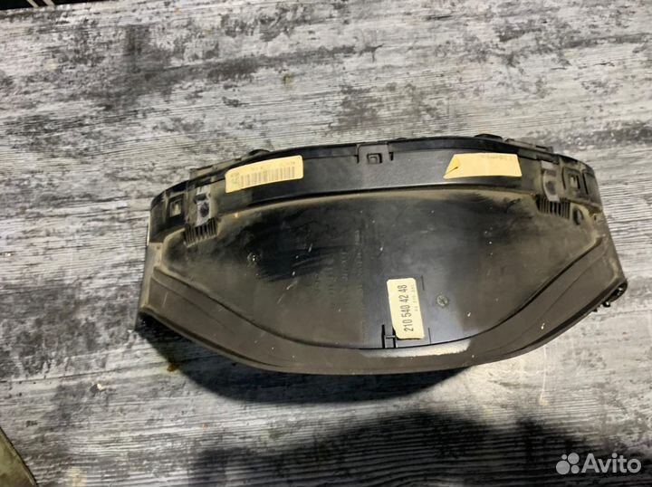 Панель приборов mercedes-benz W210