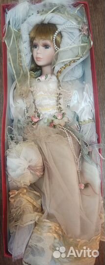 Кукла фарфоровая коллекционная Angel collection