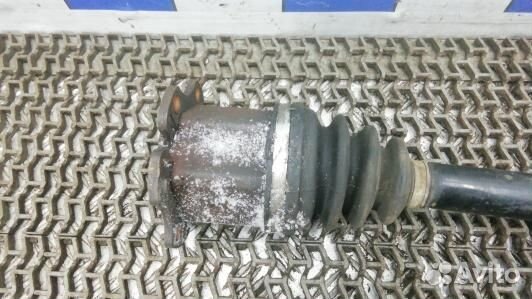 Привод передний правый audi A4 B7 (CDN06N101)