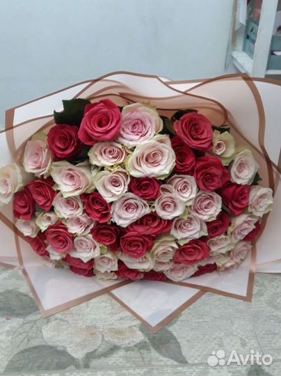 55 роз микс розовые и малиновые