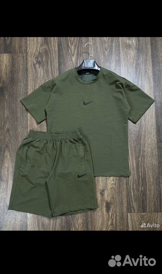 Костюм с шортами nike