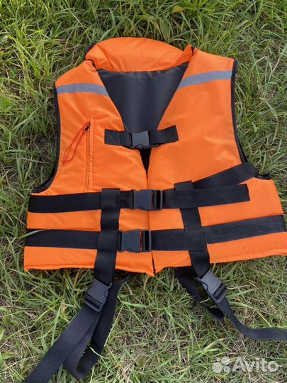 Спасательный жилет, страховочный. До 80кг. Новый