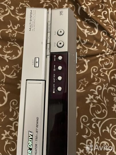 Видеомагнитофон panasonic