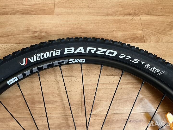 Колесо в сборе 27,5 переднее, shimano втулка