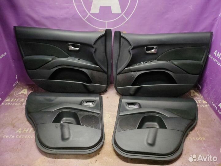 Обшивка боковой двери Peugeot 4007 DW12 2008