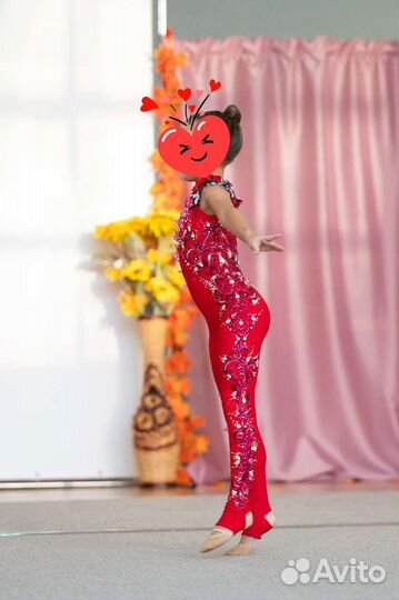 Комбинезон для художественной гимнастики