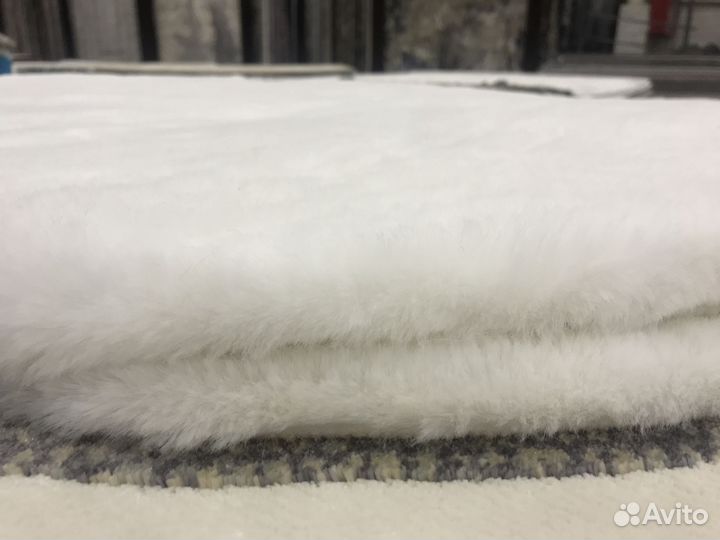 Ковер, шкурка искусственный мех 1.4х1.8