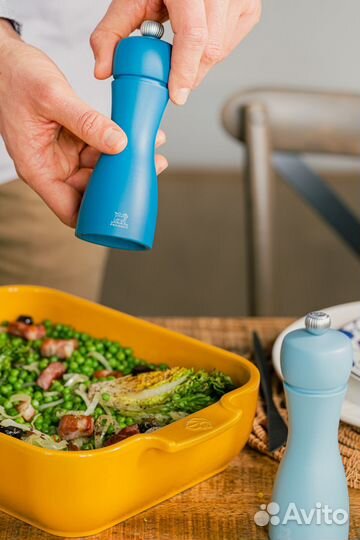 Peugeot Saffron Yellow 2,7л, 32х20см, желтая