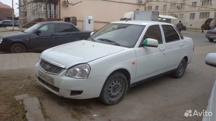 Капот приора