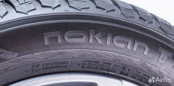 Nokian Tyres Hakkapeliitta 9 SUV 255/50 R19 107T