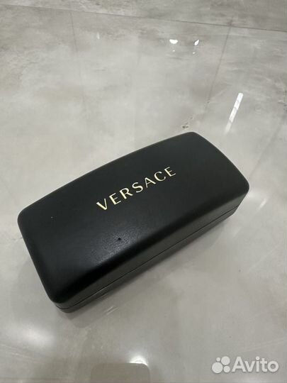 Солнцезащитные очки женские versace