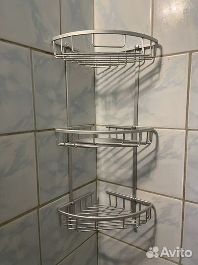 Угловые полки-вешалки для ванной, бани и т.д